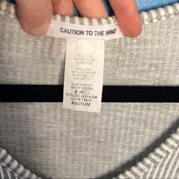 Caution To The Wind Tie Front Long Sleeve Top Gray & White stripes Size M - Picture 5 of 8